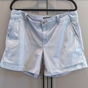 Eddie Bauer | Light Green "Worn Look" Shorts Casual Active Outdoor | 16